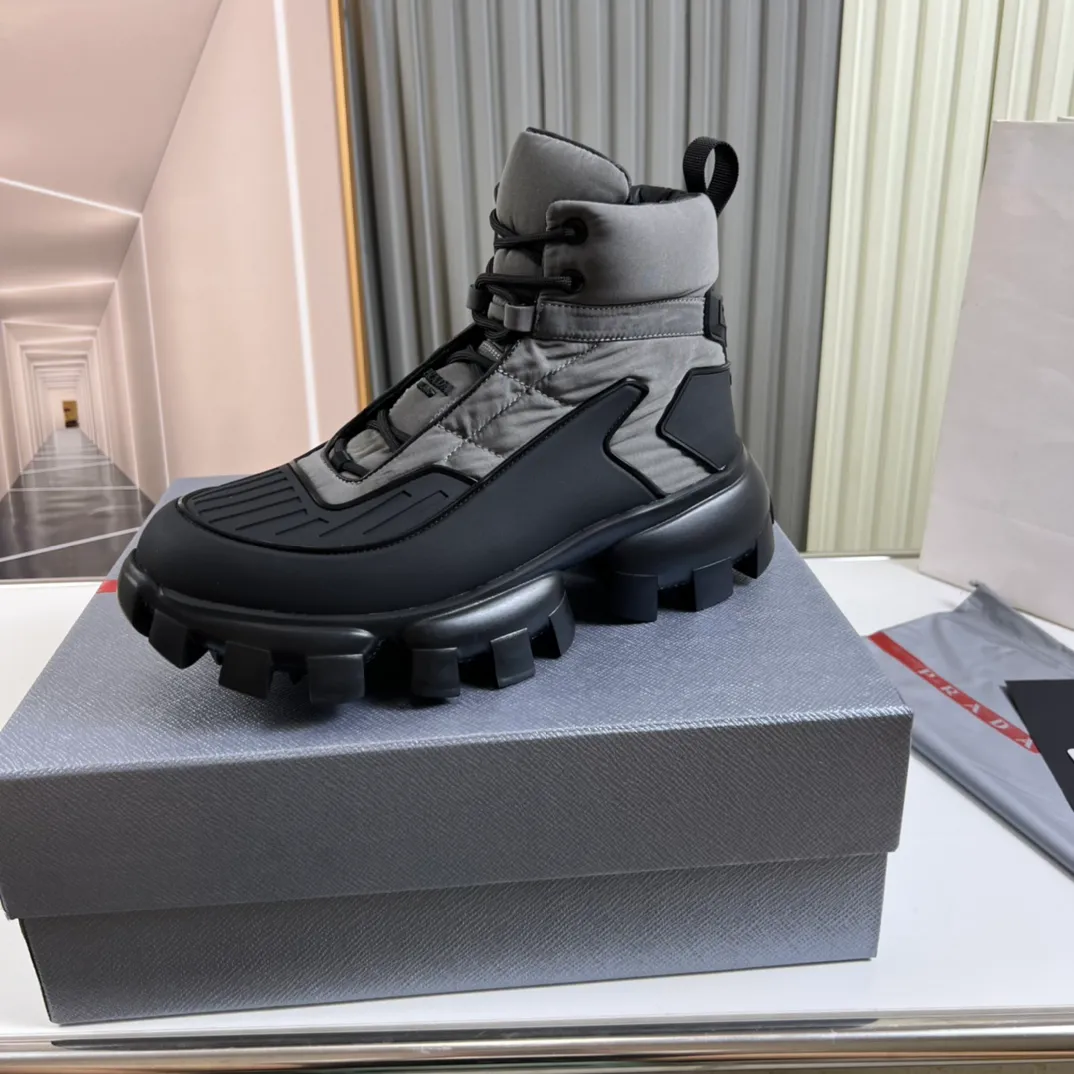 Men's shoes 💰620💰 [PRADA] Autumn and winter hot men's shoes shipped 👏Official website synchronized ⬆️Original fly-knit film fabric + cowhide lining, 1⃣️:1⃣️reproduction, original sole, 38-45 (45. Customized, non-refundable)